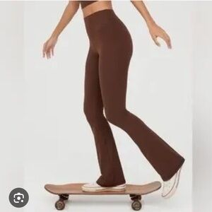 Offline Aerie The Hugger High Waisted Bootcut Flare Legging Pockets Brown M NWT